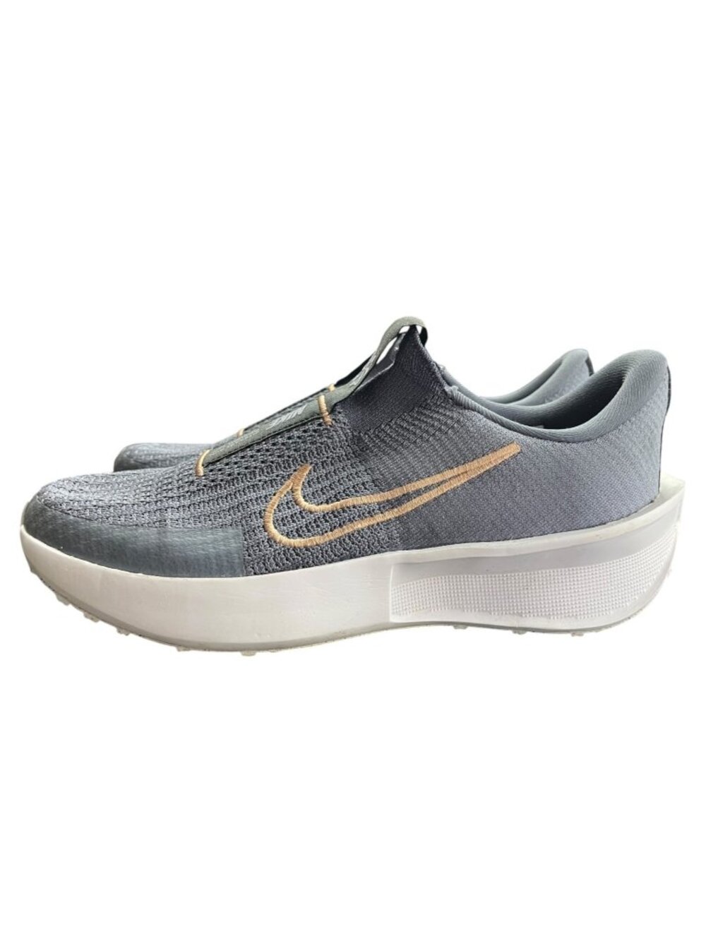 Nike Interact Run Easy On Running Shoes Gray SZ Men's 9.5